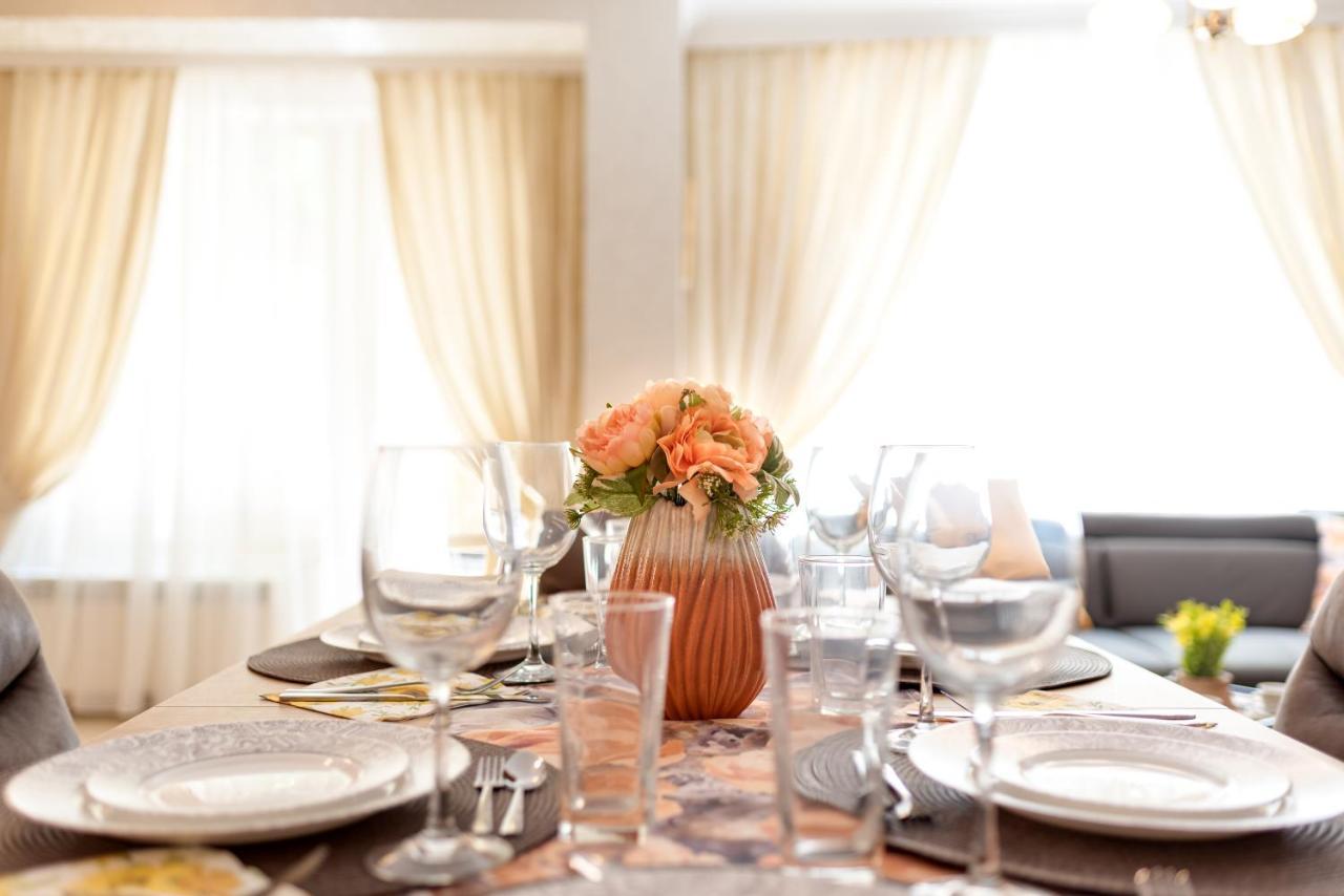 Deluxe And Central Garden Apartment Varna Ngoại thất bức ảnh